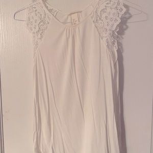 H&M lace cap sleeve top